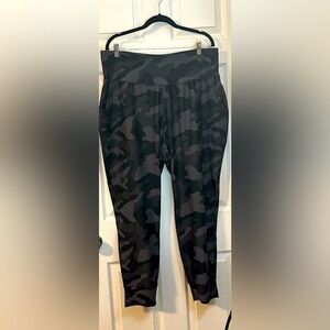 Old Navy Active Leggings - Camouflage XXL